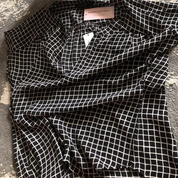 NWT BANANA REPUBLIC Petite Crosshatch Pattern Top - Picture 6 of 6